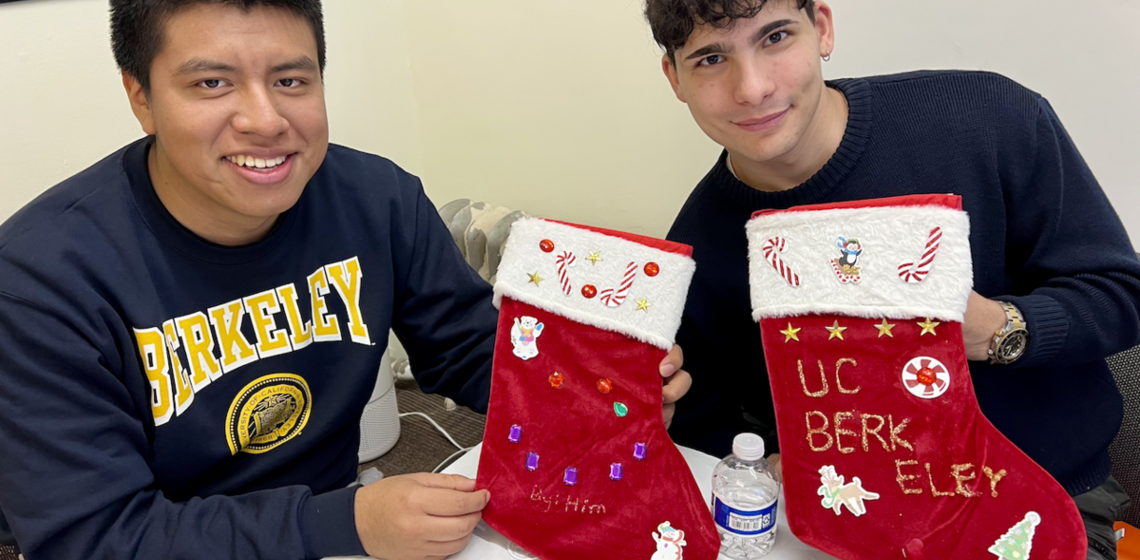 TRIO Student Support Services Scholars decorate stockings at our Stockings and Snacks community-building event.